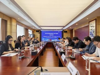 德布勒森大学代表团访问东华理工...