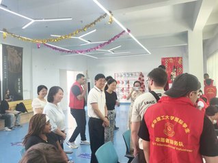 汇聚五洲英才，共启求学新程—东...